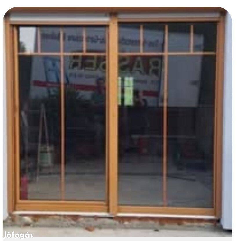 Toló-bukó erkélyajtó