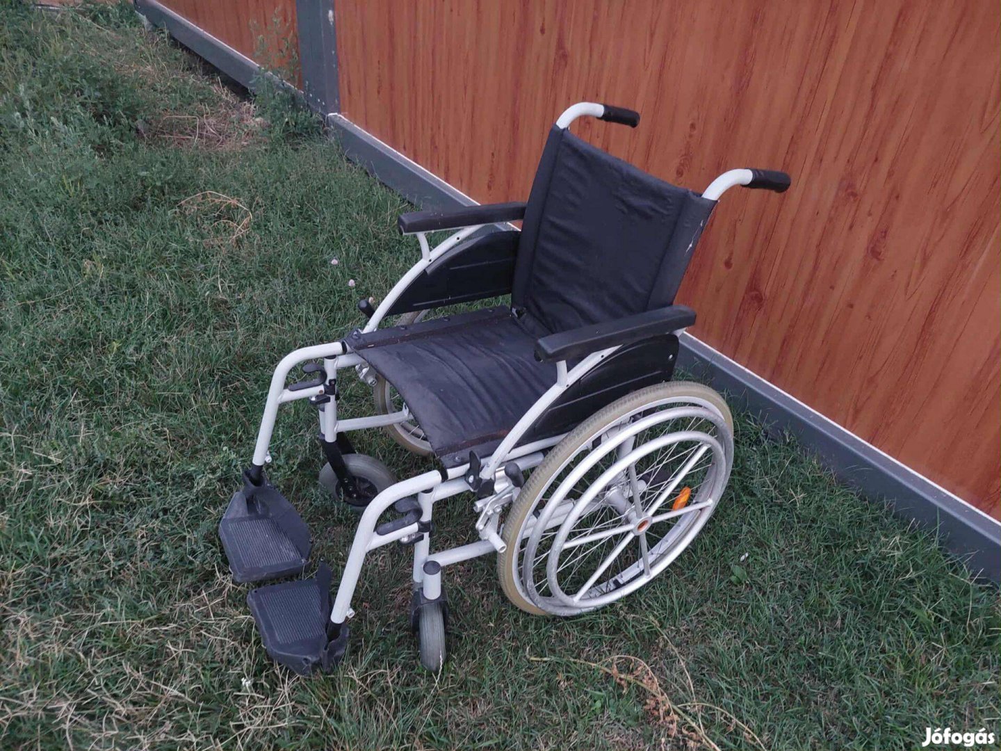 Tolókocsi toló kocsi kerekesszék kerekes szék rokkantkocsi rokkant