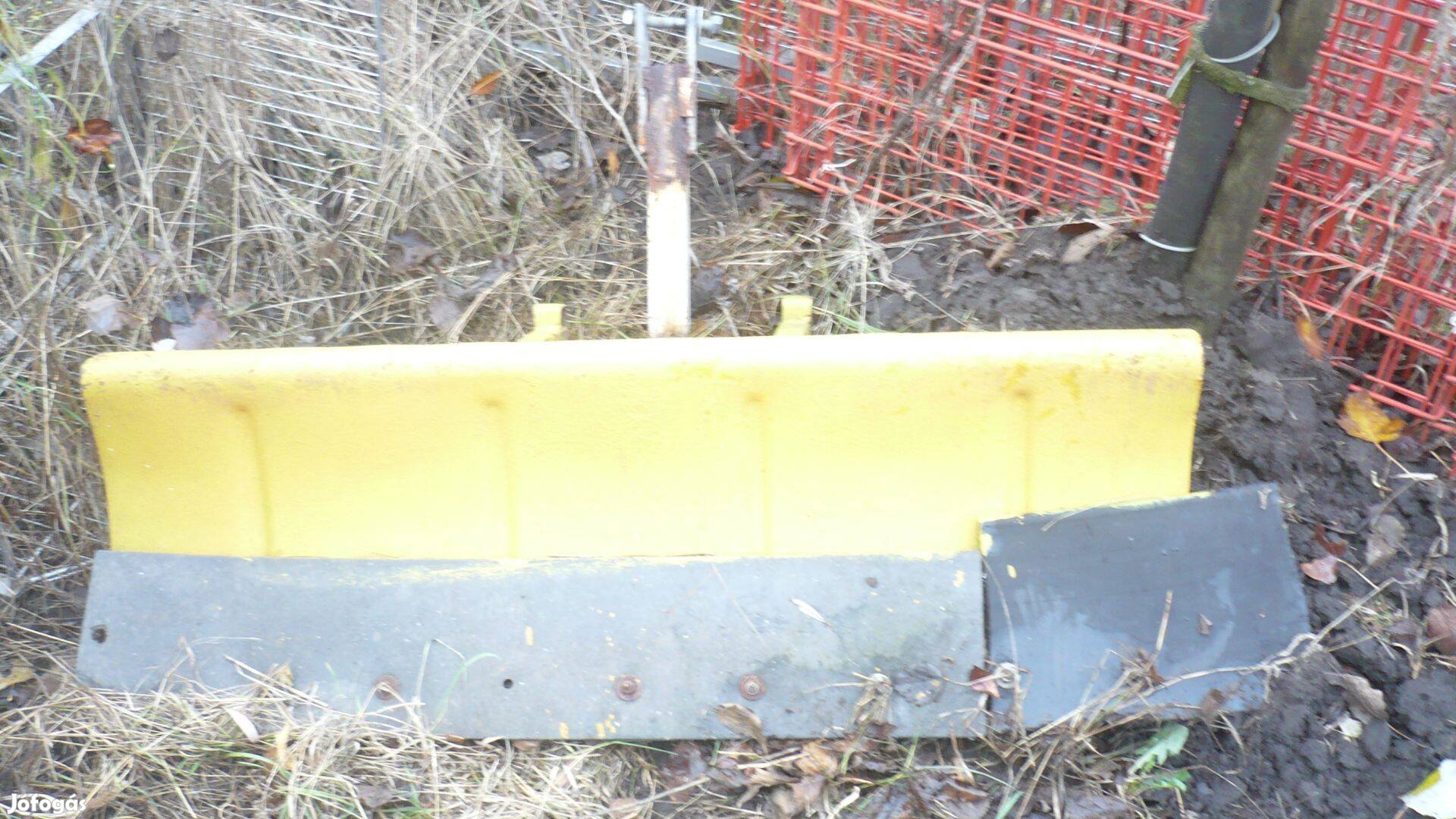 Tolólap kistraktorra eladó