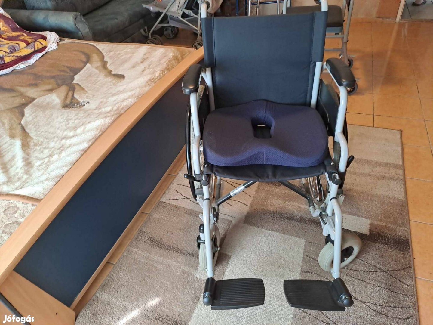 Tolószék GM 4200