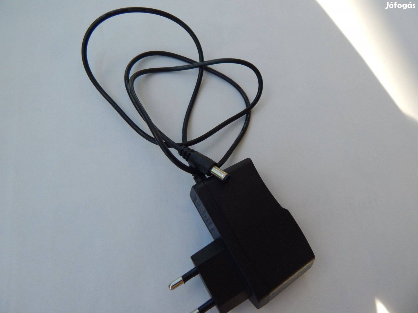 Töltő Adapter Ac/Dc Out 12V 2 Amper