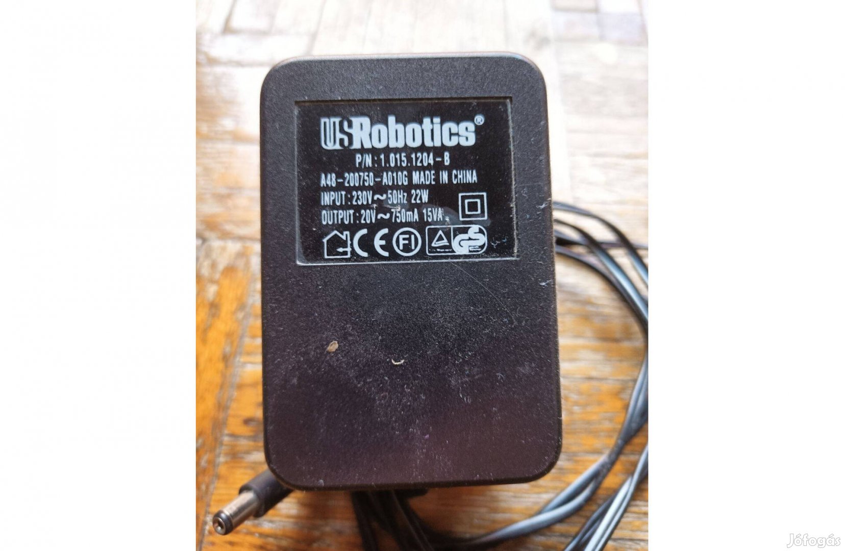 Töltőadapter