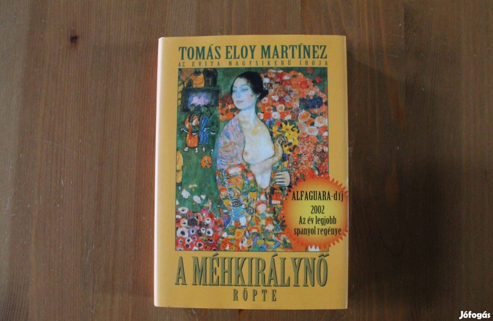 Tomás Eloy Martínez - A méhkirálynő röpte