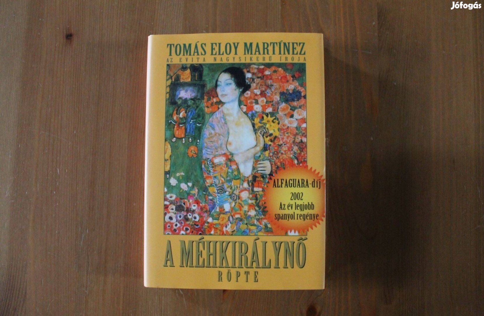 Tomás Eloy Martínez - A méhkirálynő röpte