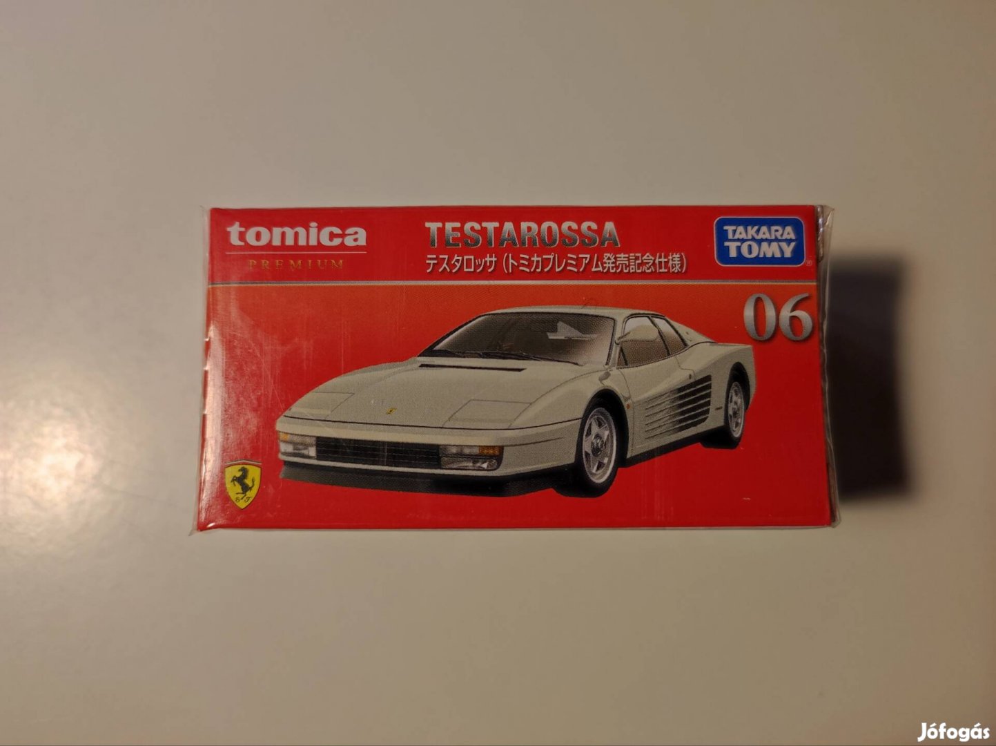 Tomica fehér Ferrari Testarossa