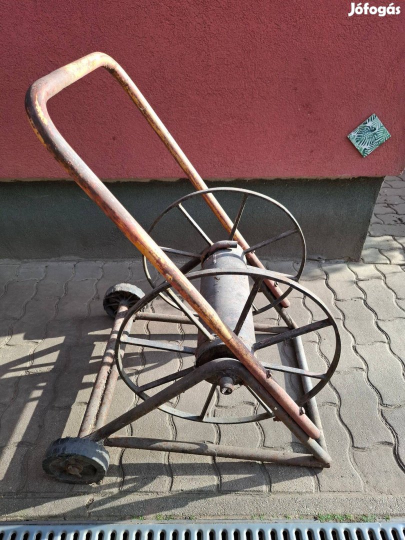 Tömlőkocsi eladó