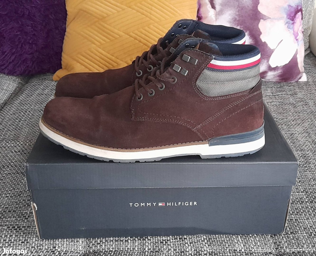 Tommi Hilfiger férfi bakancs 43