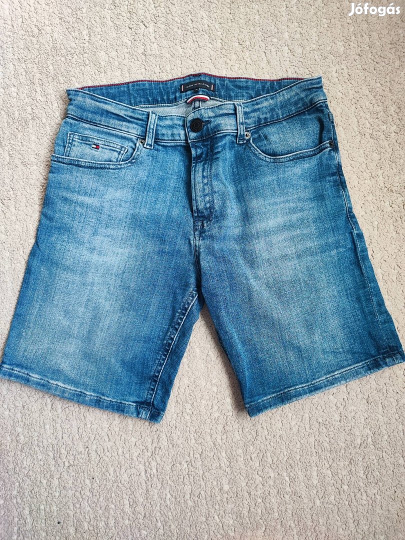 Tommy Hilfiger 164-es fiú térd farmer eladó