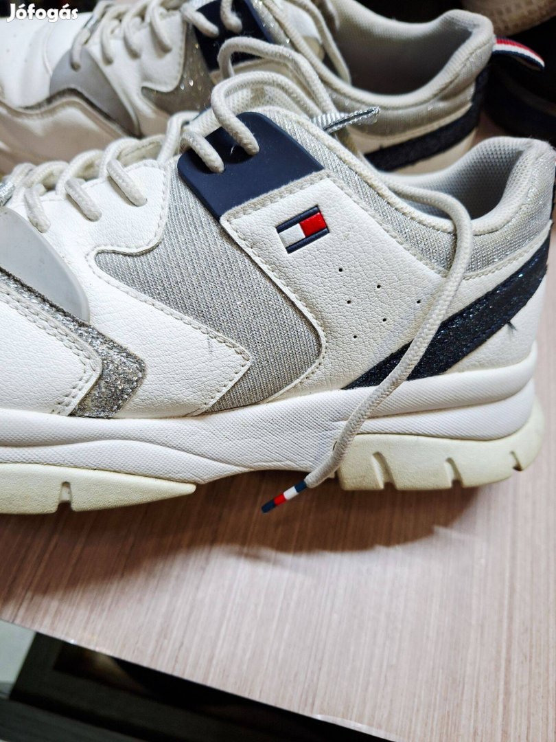 Tommy Hilfiger 39-es női sportcipő