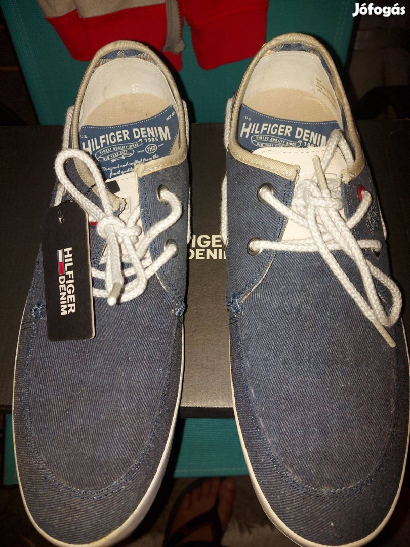 Tommy Hilfiger 44-es ffi. cipő