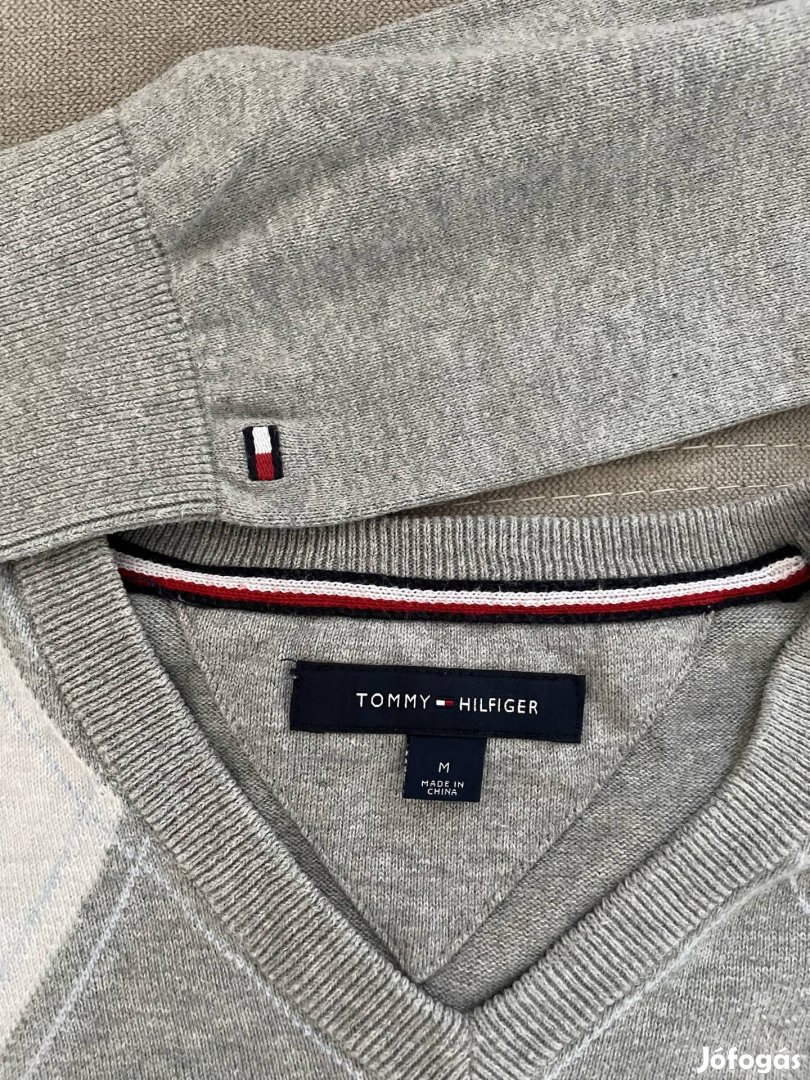 Tommy Hilfiger M-es pulcsi