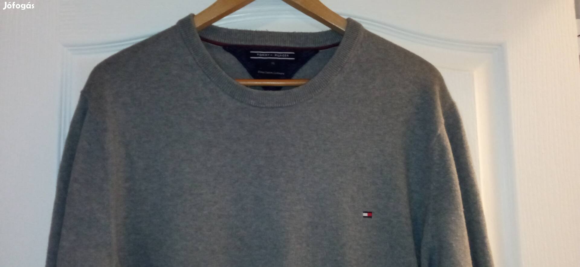 Tommy Hilfiger XL férfi pulóver.