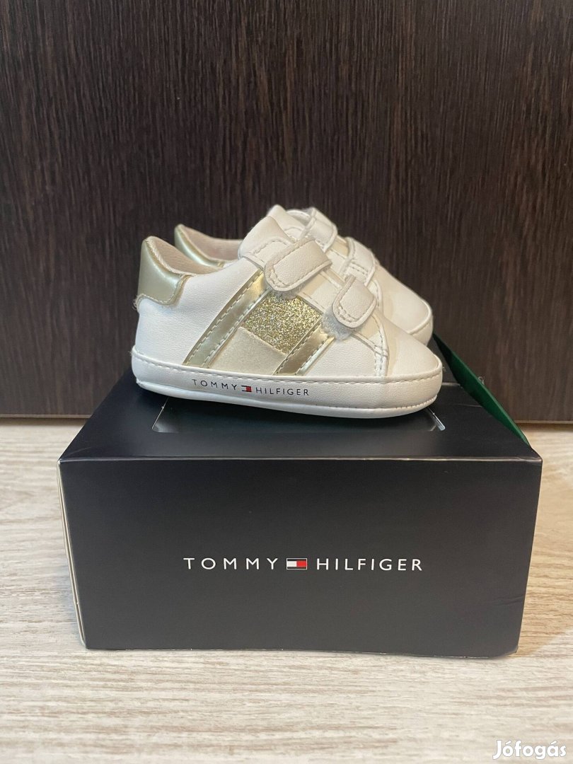 Tommy Hilfiger baba cipő