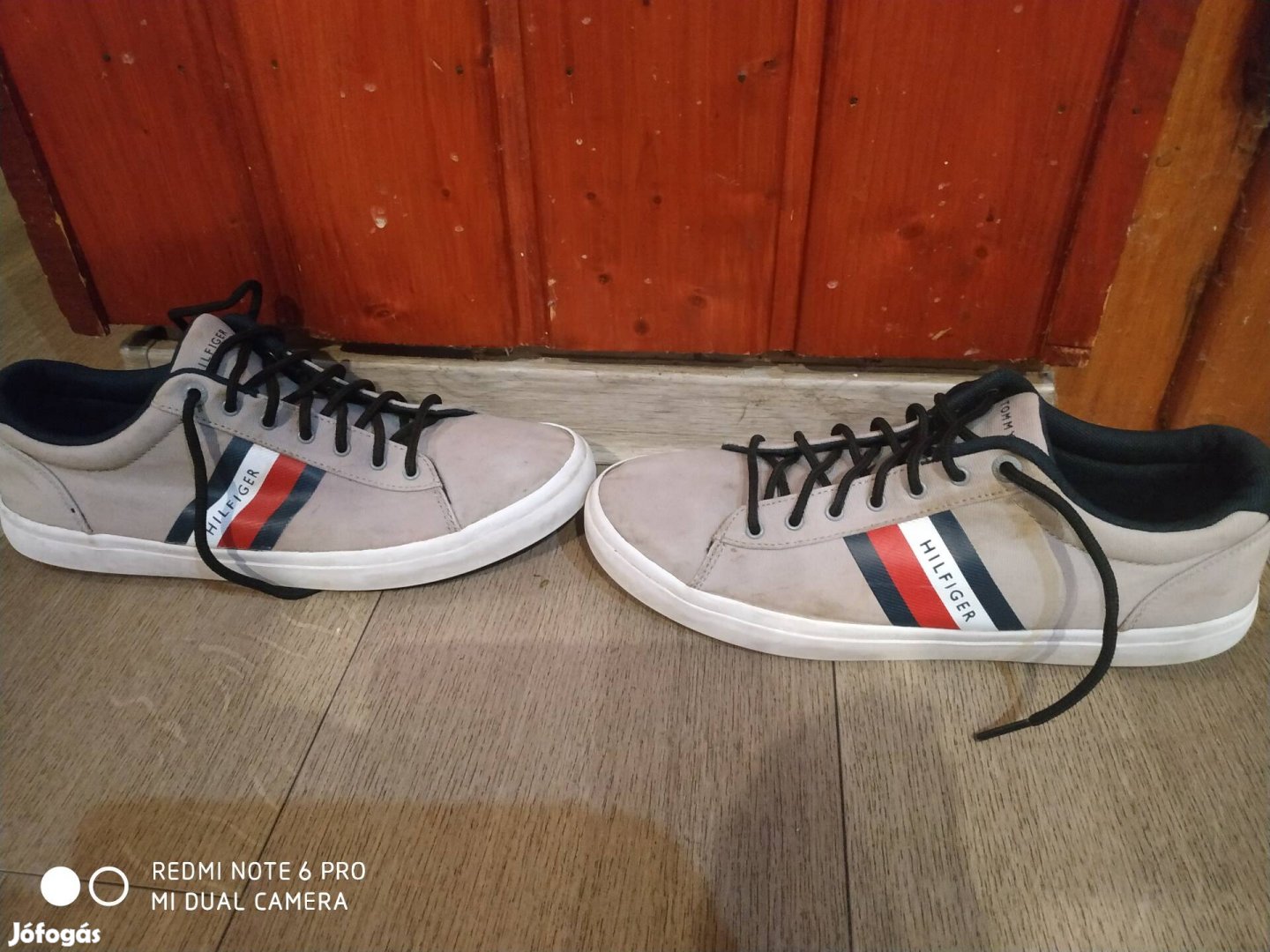 Tommy Hilfiger cipő 40.