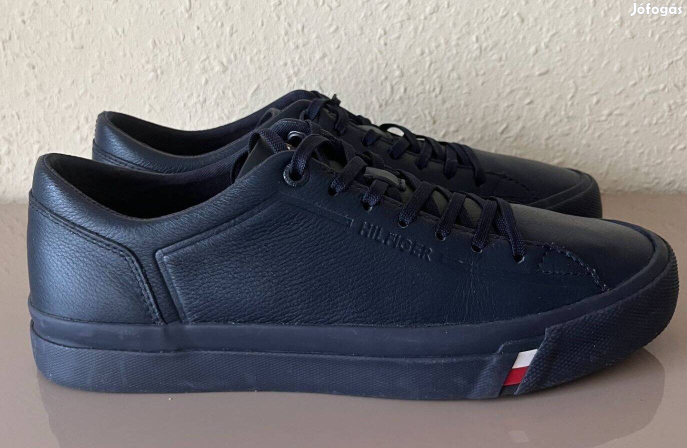 Tommy Hilfiger cipő