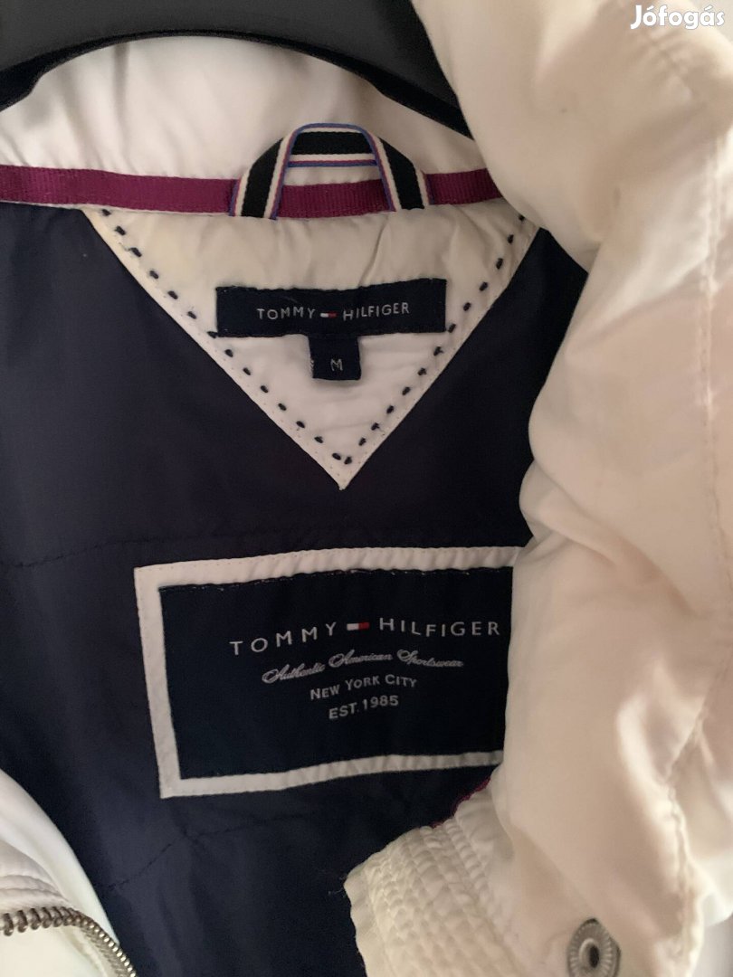 Tommy Hilfiger fehér M méretű tolldzseki