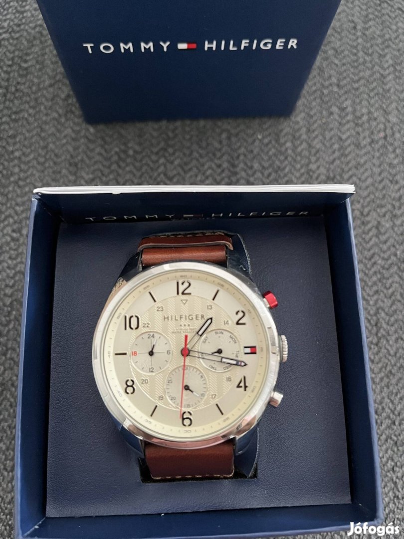 Tommy Hilfiger férfi karóra