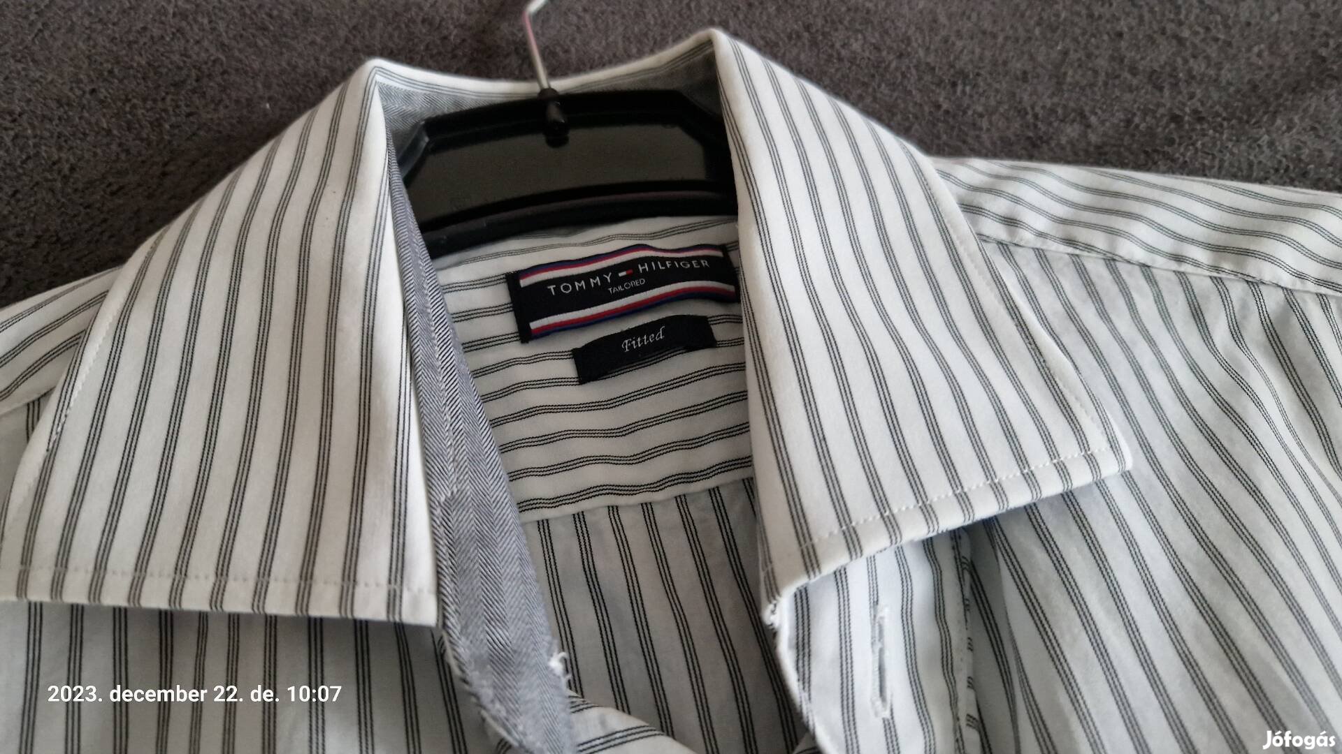 Tommy Hilfiger ing eladó 