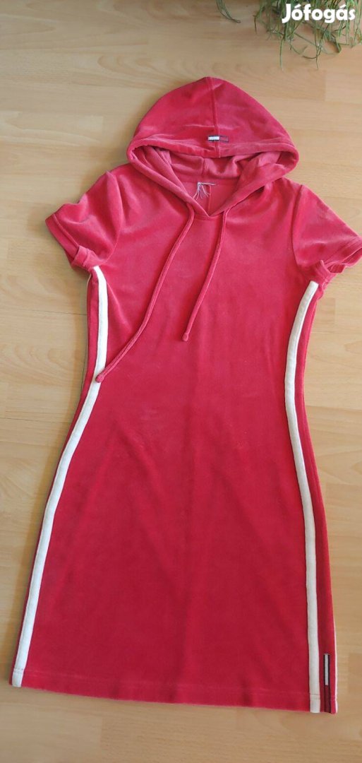 Tommy Hilfiger kapucnis ruha
