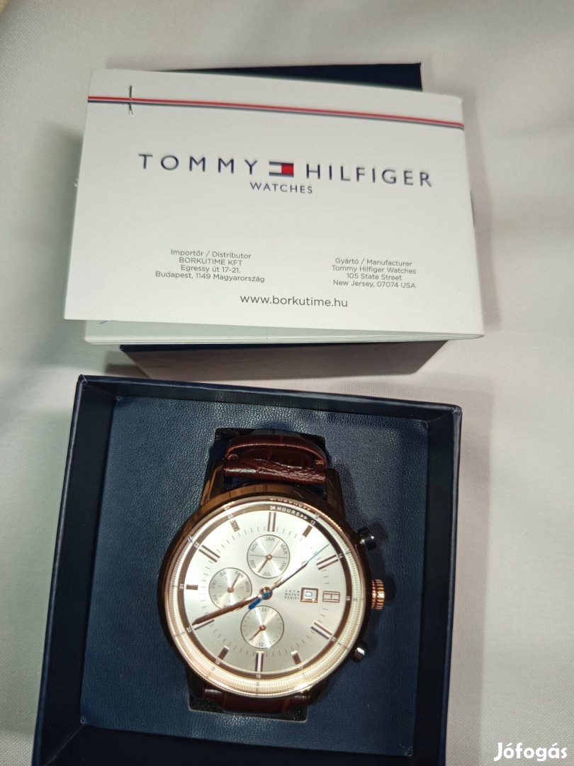 Tommy Hilfiger karóra 