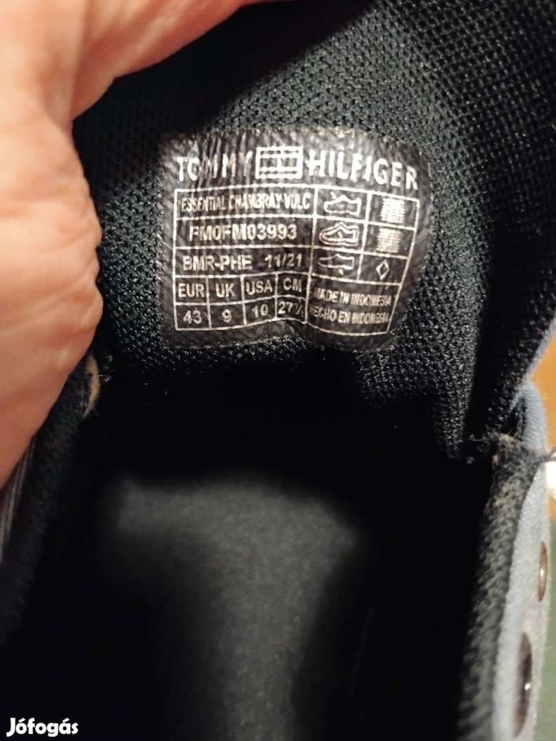Tommy Hilfiger kék cipő