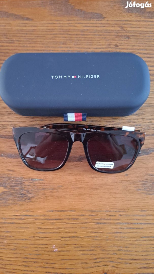 Tommy Hilfiger napszemüveg 15000ft.