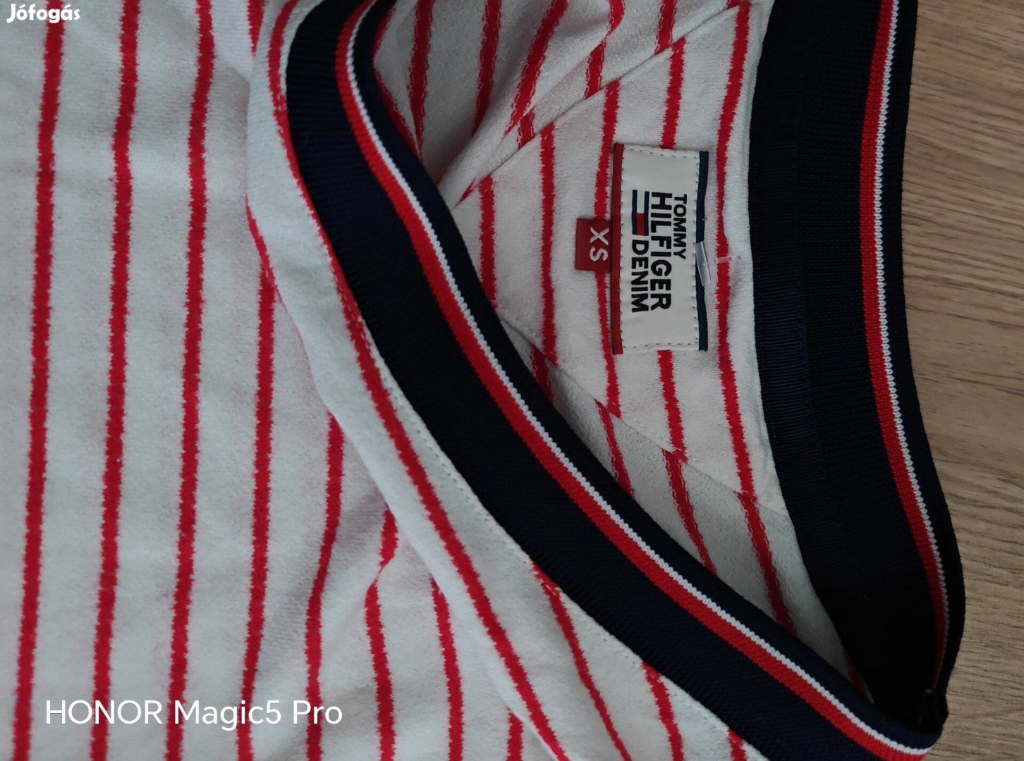 Tommy Hilfiger női finomkötött póló