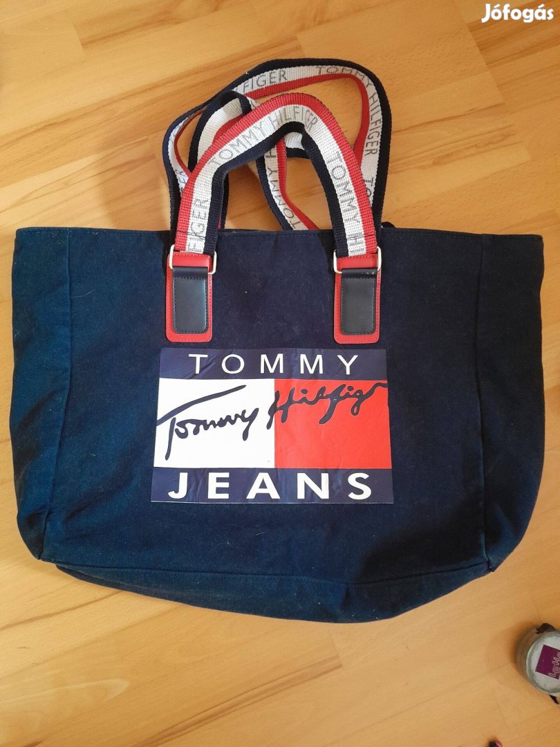 Tommy Hilfiger női táska Újszerű állapotban 41*35 cm