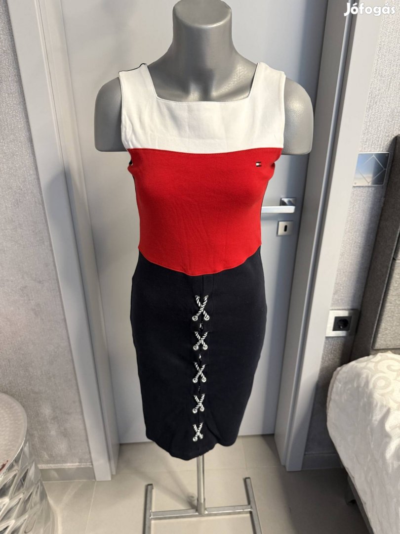 Tommy Hilfiger nyari ruha M-L