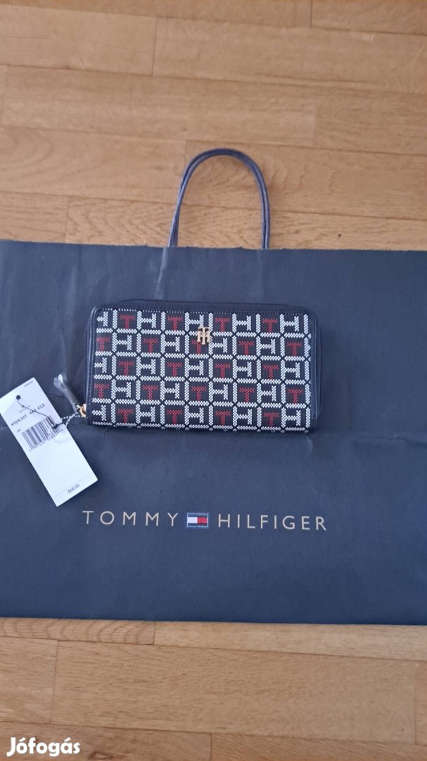 Tommy Hilfiger pénztárca 15000ft.