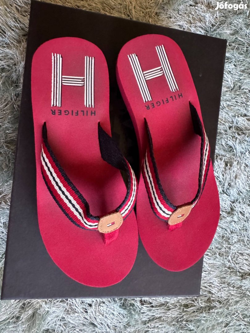 Tommy Hilfiger piros papucs 37 38