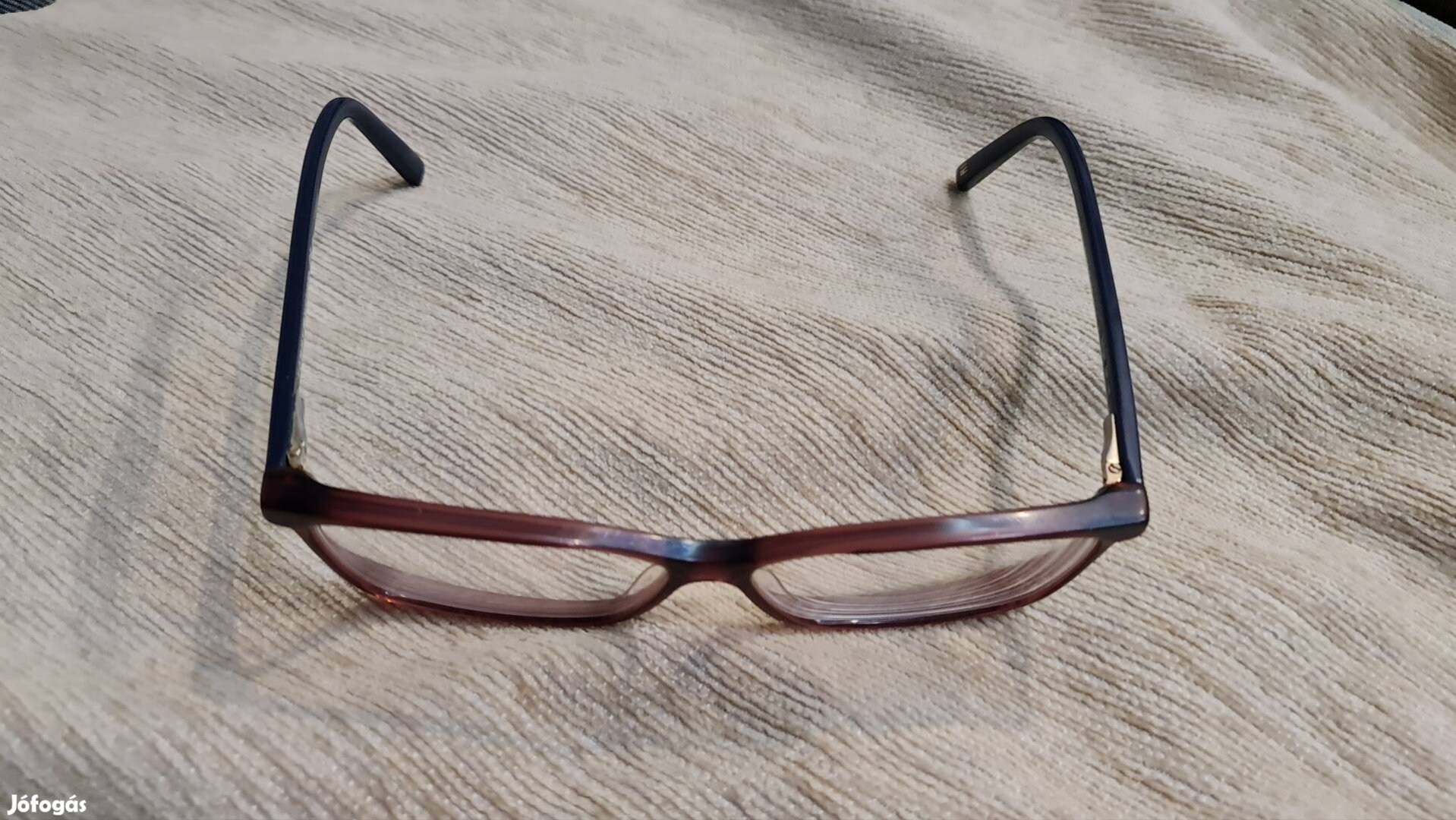 Tommy Hilfiger szemüvegkeret eladó!