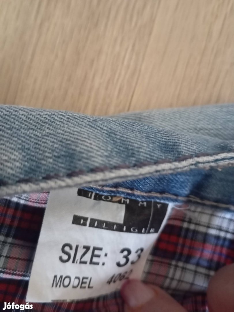 Tommy Hilfiger térd nadrág 33-as