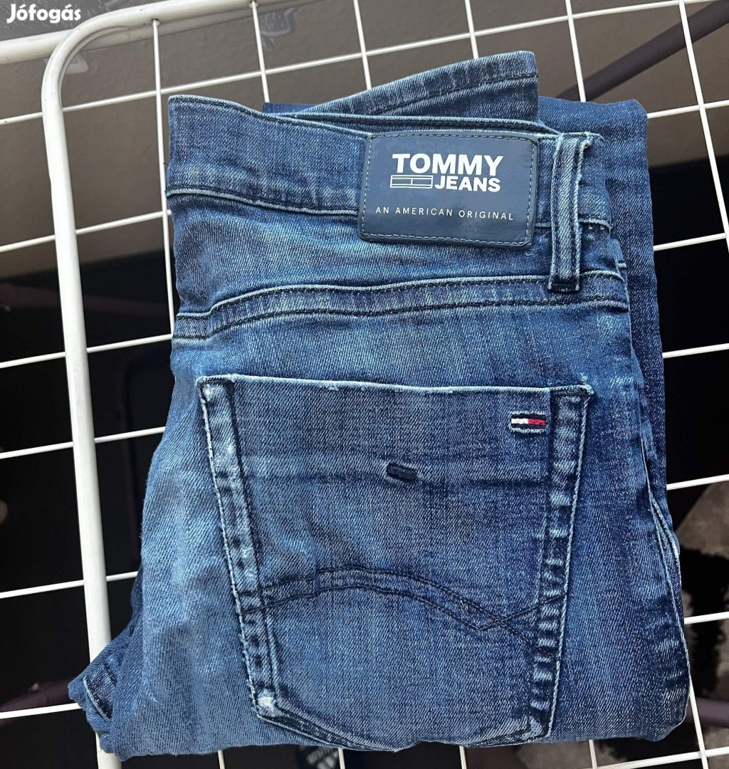 Tommy Hilfiger ujszeru ferfi farmer