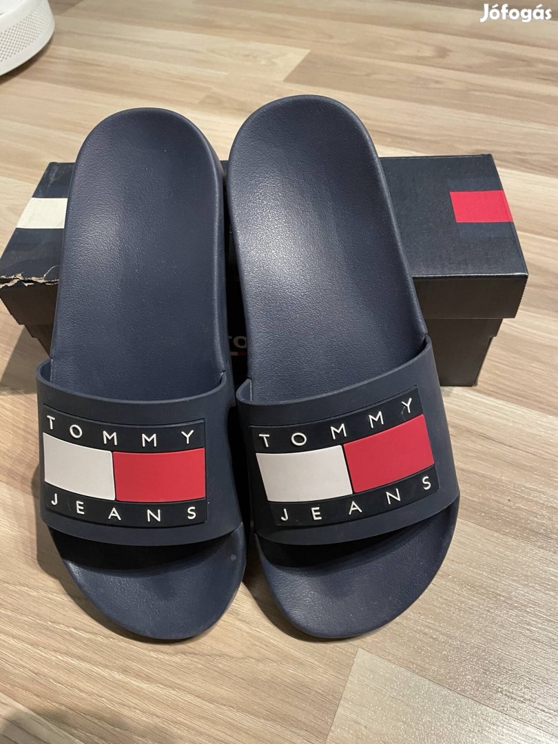 Tommy Jeans férfi papucs