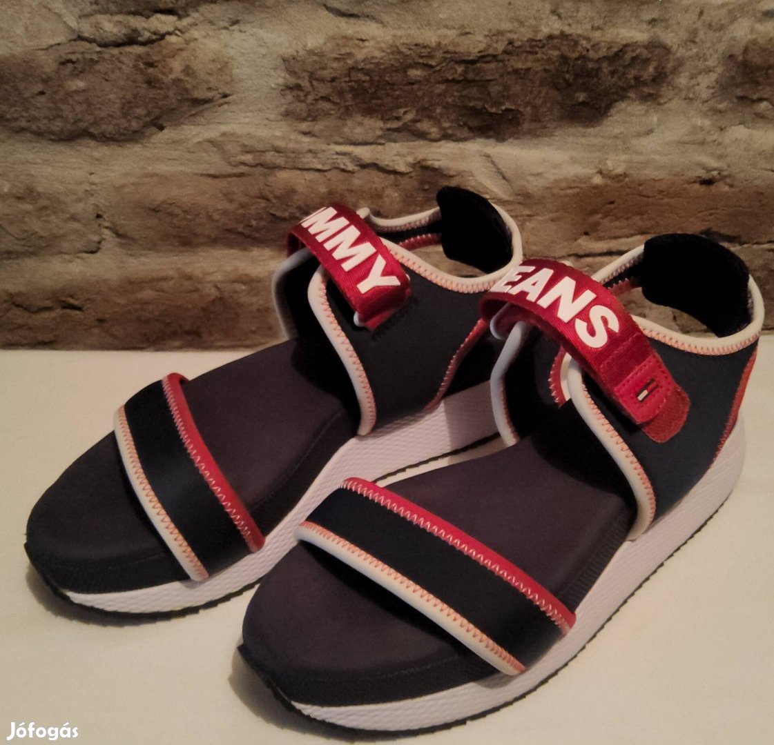 Tommy Jeans női szandál 38-as 