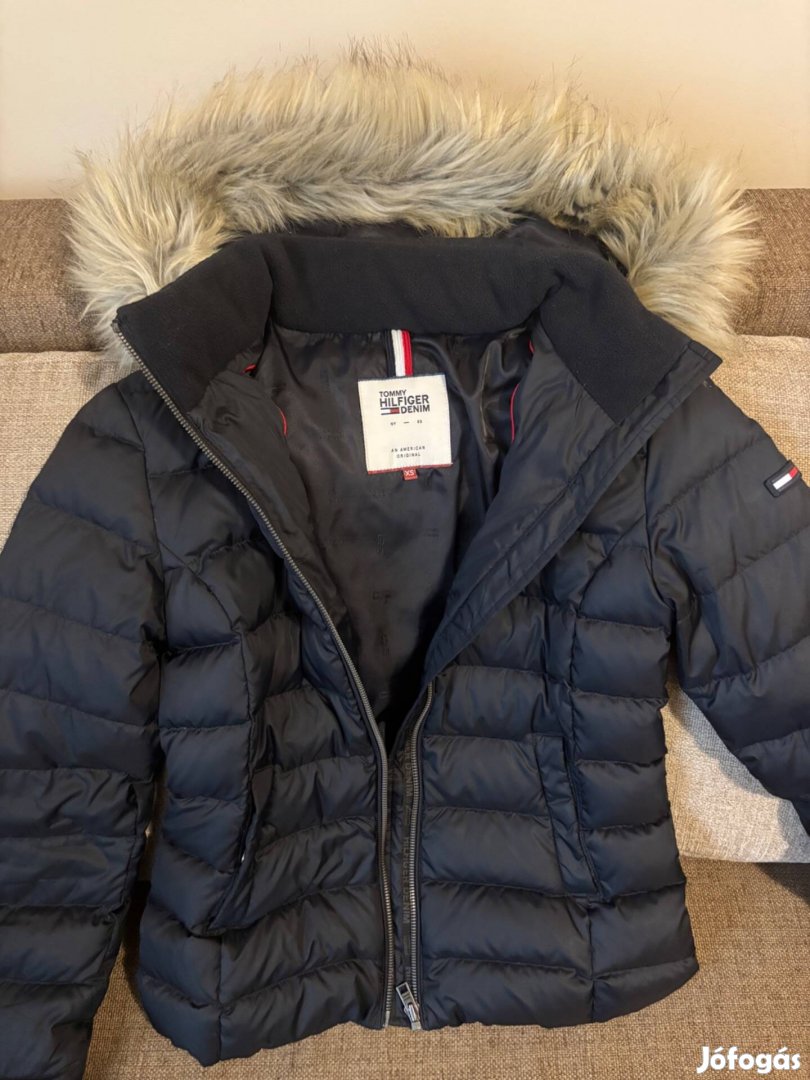 Tommy Jeans téli dzseki XS-es