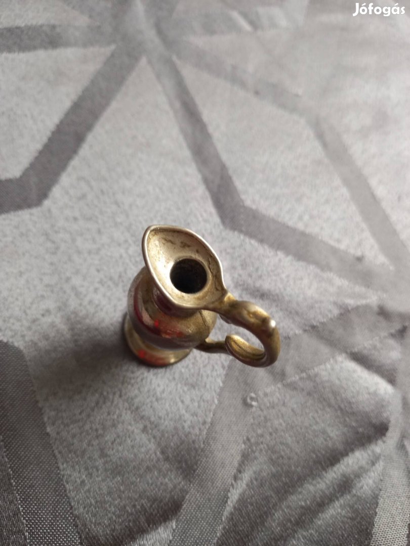 Tömör, súlyos miniatűr fémkancsó (5,5 cm), klasszikus régies formával