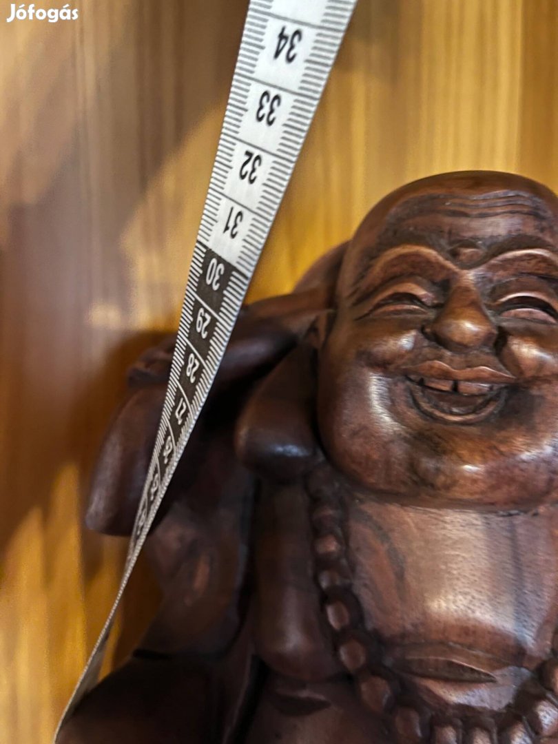 Tömör fa 32 cm-es buddha szobor eladó