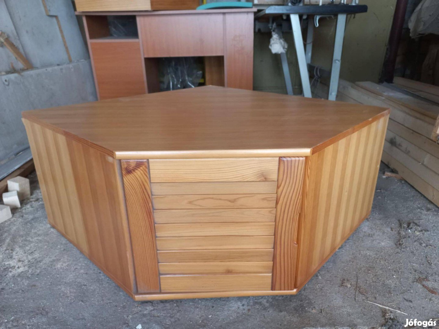 Tömör fenyő egyajtós sarok-felsőelem 80x80x39 cm Szeged