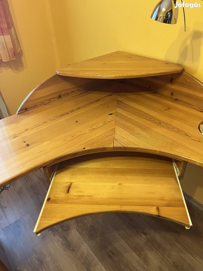 Tömör fenyő íróasztal eladó