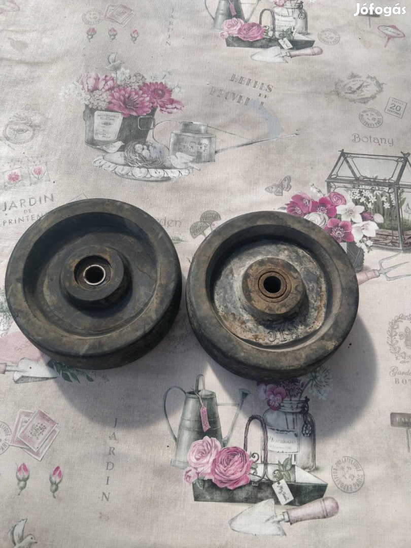 Tömör gumikerék csapágyazott ipari 16cm