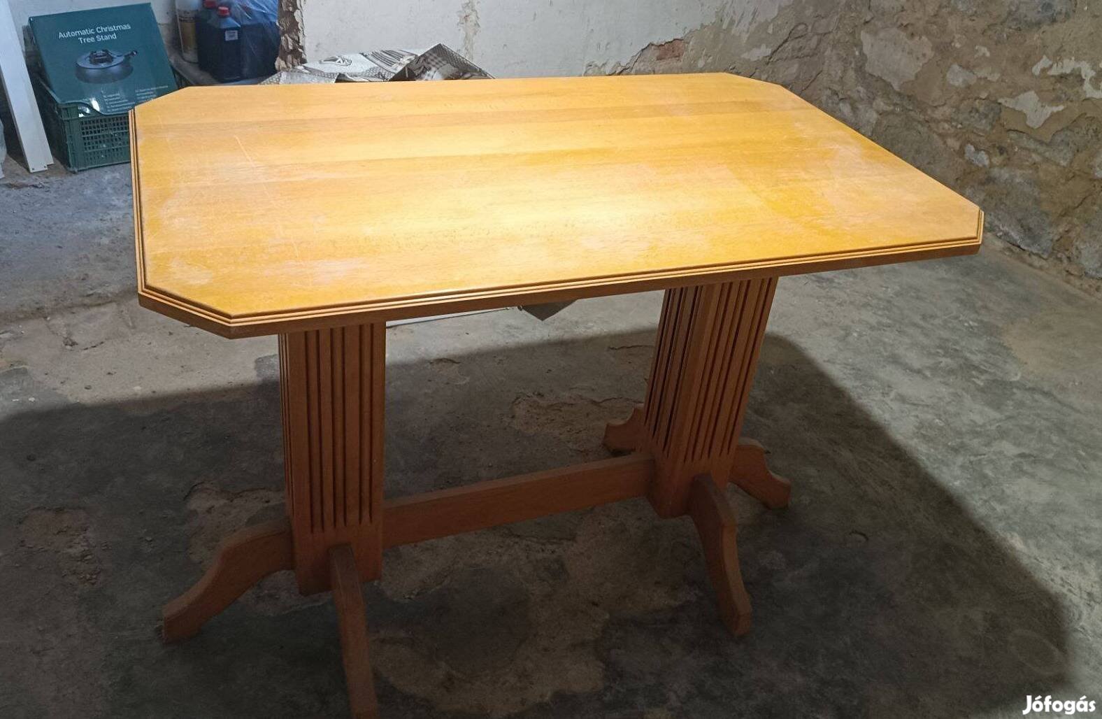 Tömörfa asztal eladó!