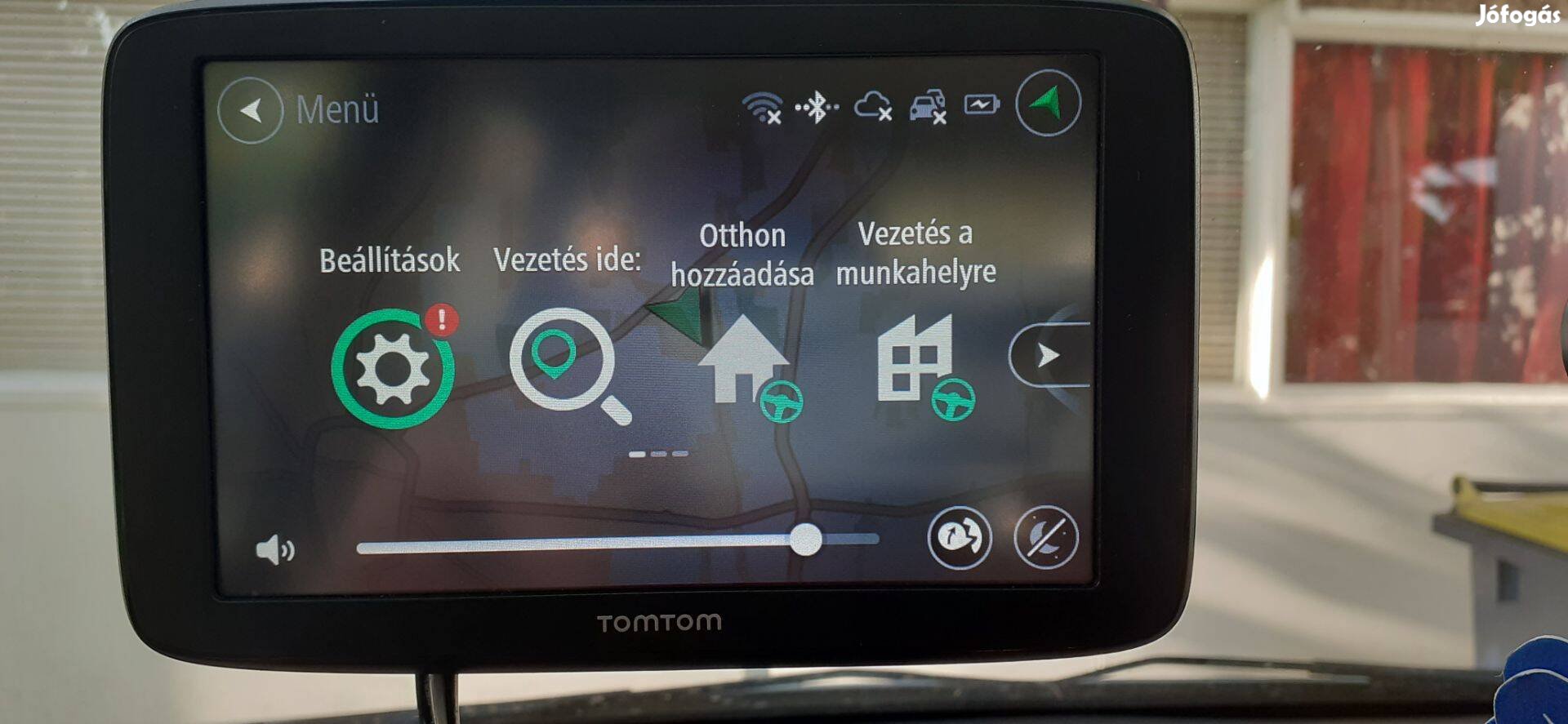 Tomtom navigáció Új Áron