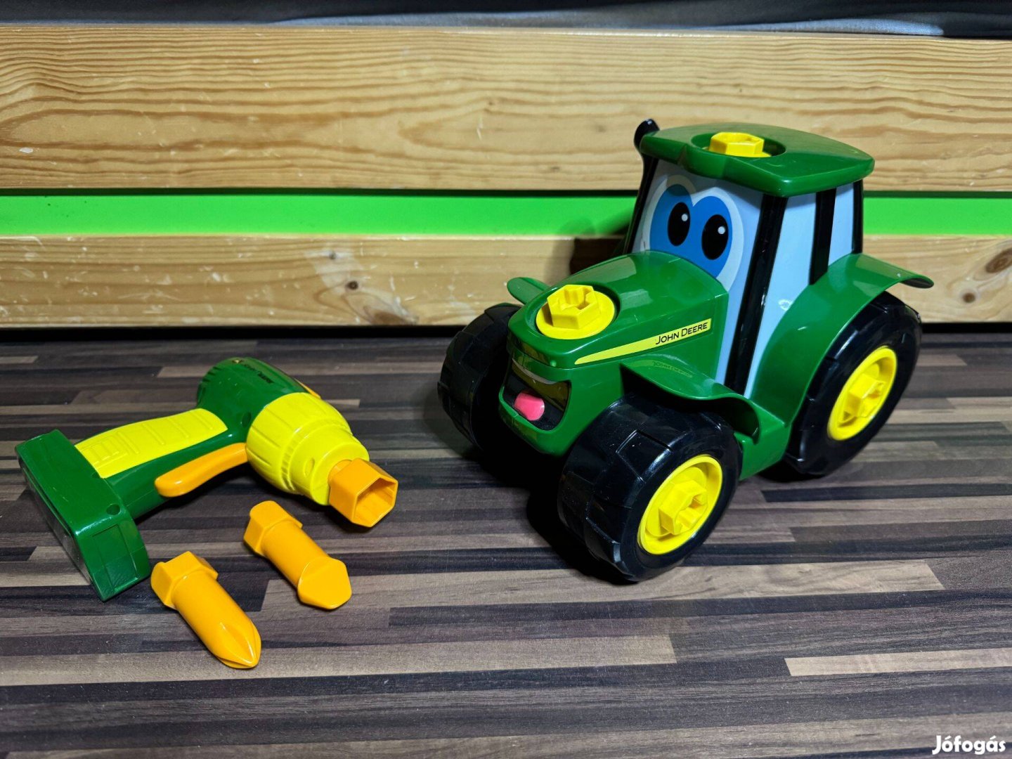 Tomy Építs Johnny traktort (46655)