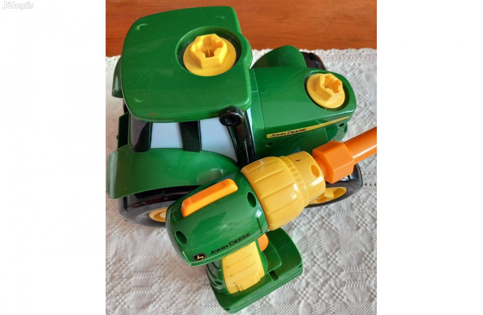 Tomy John Deer traktor csavarozható