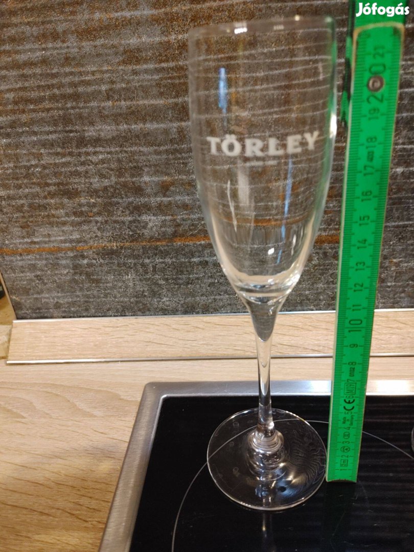 Törley és Ritter pezsgős poharak gyűjtőknek 1800Ftdb
