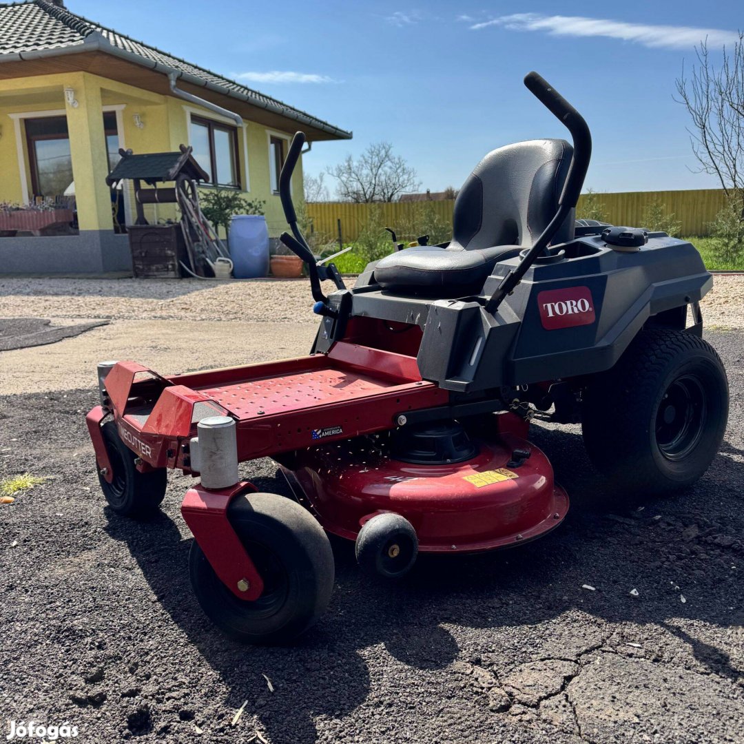Toro USA 22 Le zero fűnyírótraktor fűnyíró traktor