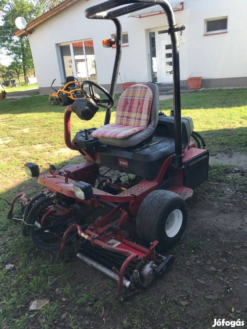 Toro green vágó traktor/ Daihatsu