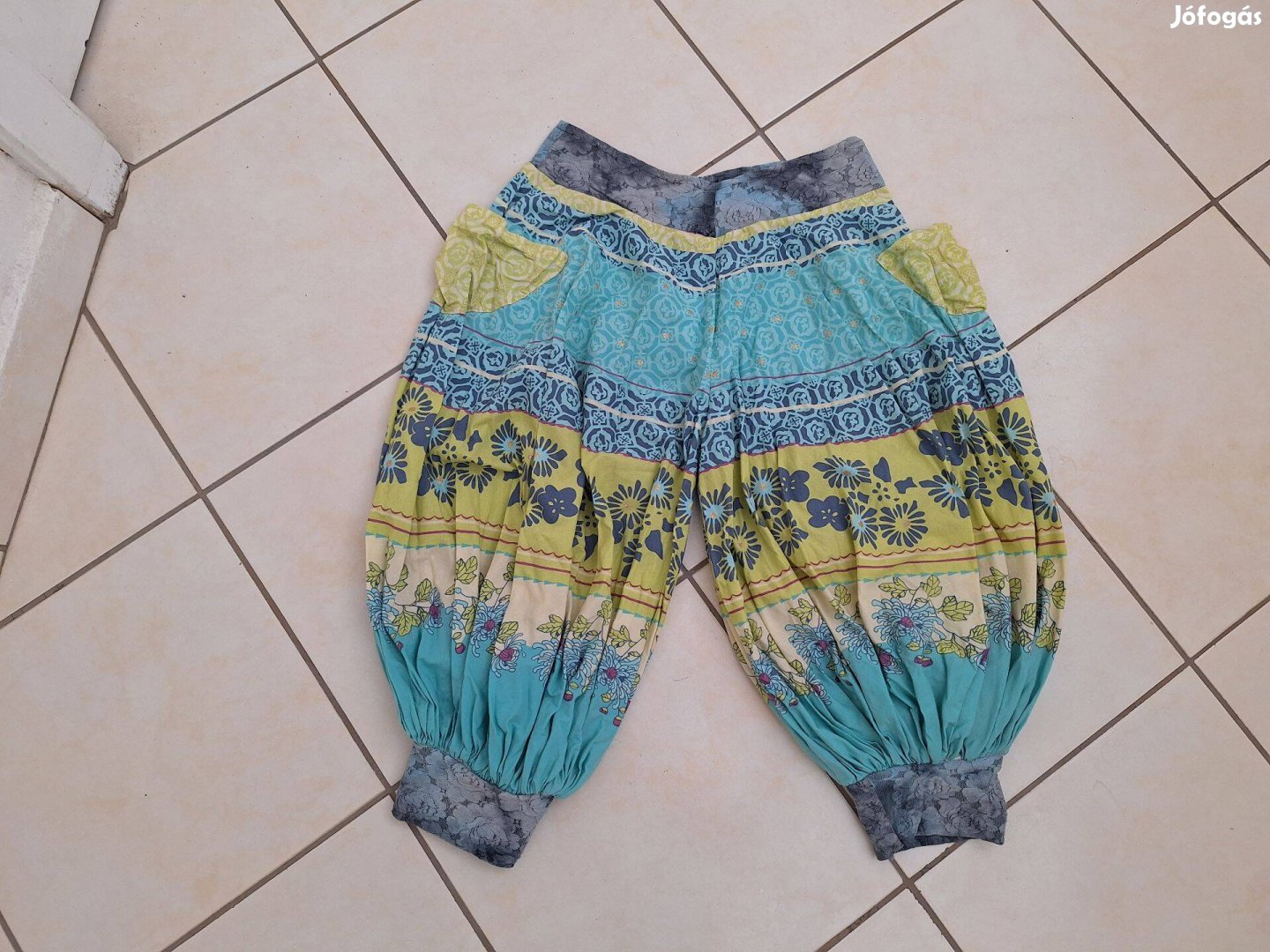 Török térdnadrág jelmez iskolásoknak, felnőtteknek eladó